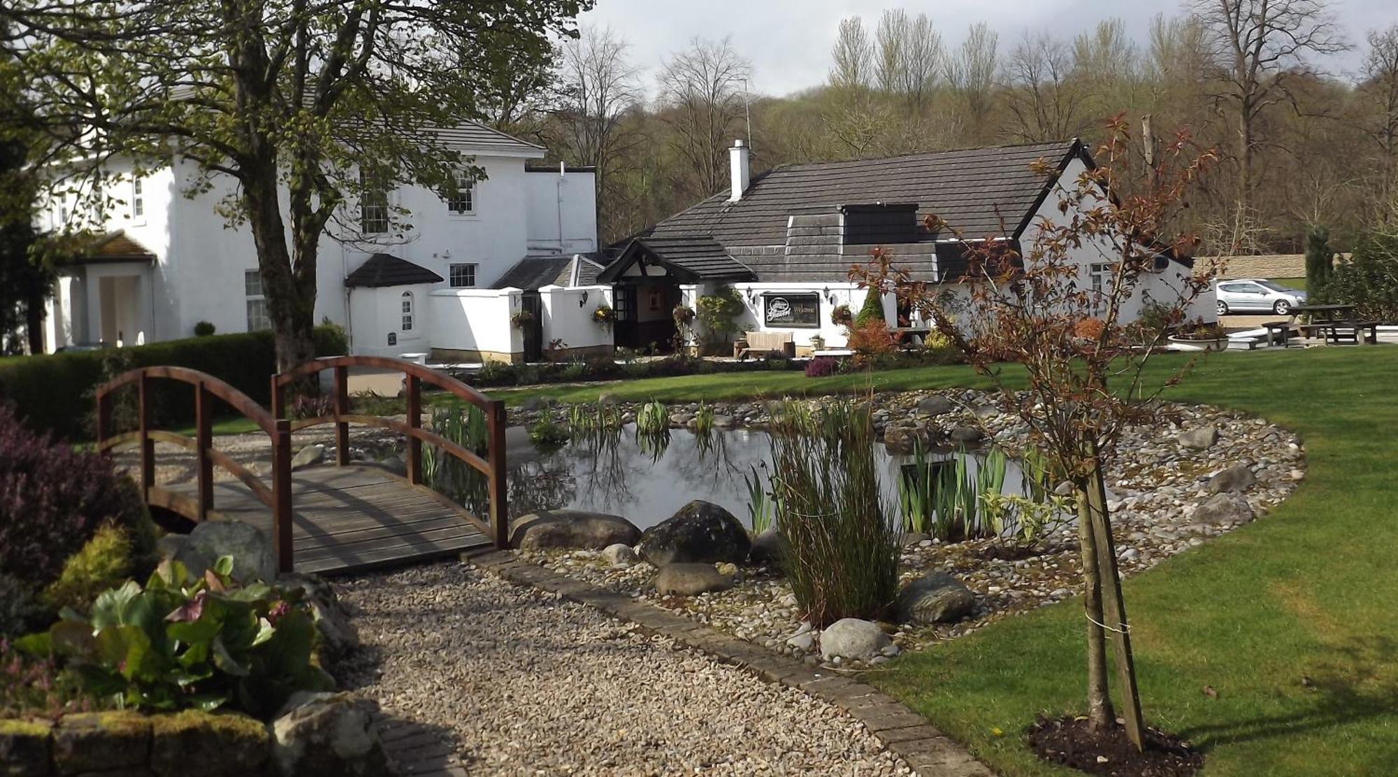 โรงแรมเกลเซิร์ต คันทรีเฮาส์ Lennoxtown ภายนอก รูปภาพ